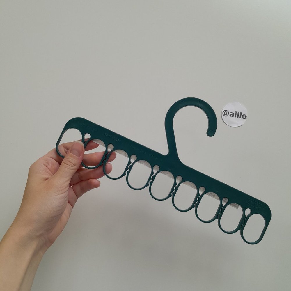 IKEA SLIBB Hanger with 8 grip clips